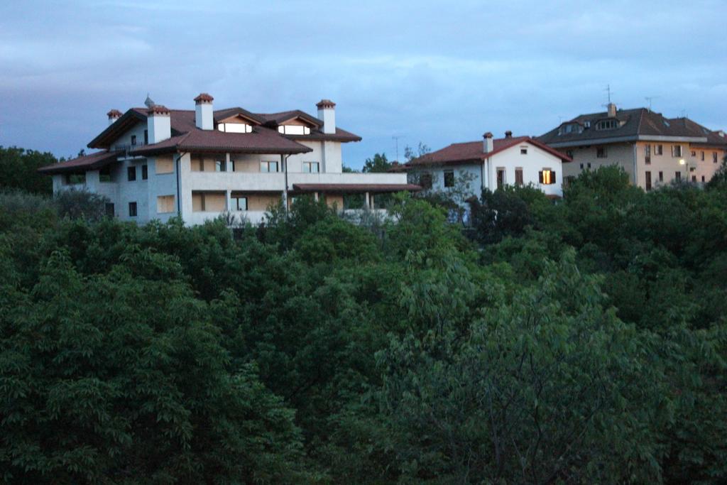 Residence Oliveto Mare Carso Sistiana Kültér fotó