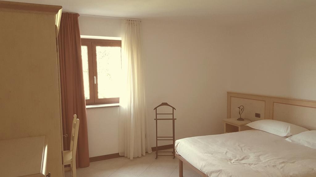 Residence Oliveto Mare Carso Sistiana Kültér fotó